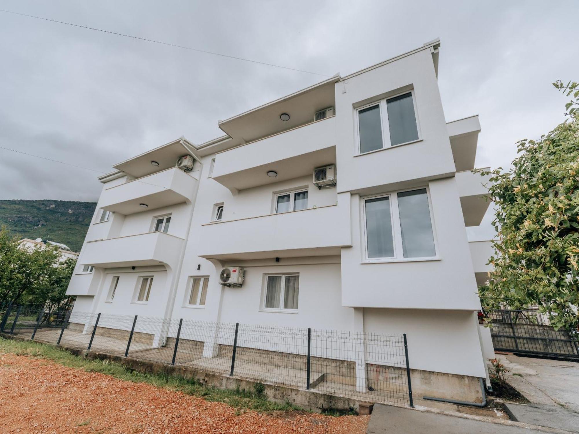 באר Apartments Milivojevic מראה חיצוני תמונה